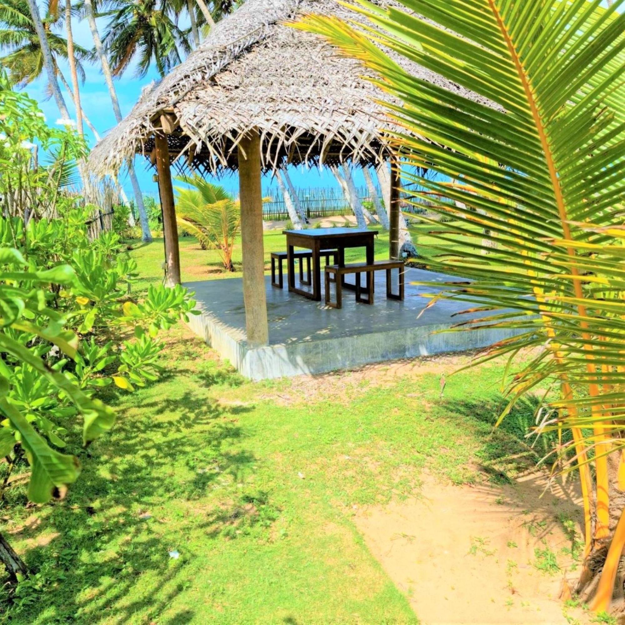 Arhimser Villa-Superb 4 Bedroom Beachfront For 8 In Ranna, Tangalle, Bb, Pool, Free Pick Up For 7 Night Stays Arriving Together, Serviced, Taxes Included ภายนอก รูปภาพ